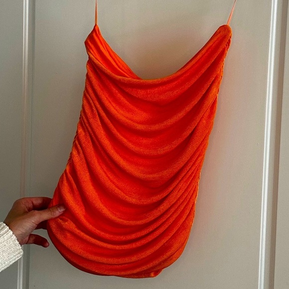 Olivaceous strapless shimmer orange tube top - Picture 4 of 6